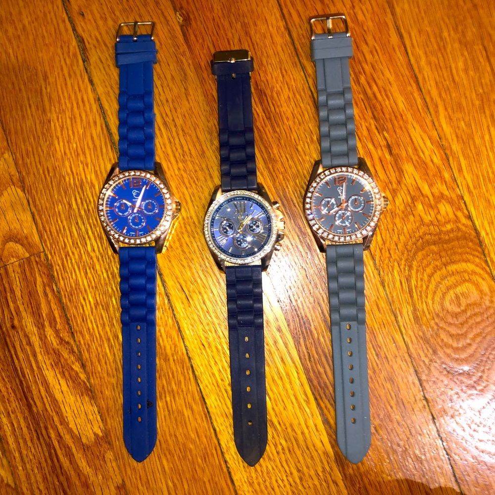 Adjustable watches